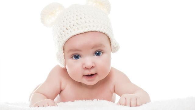 付柯炳|爸爸姓“付”,妈妈姓“柯”,给娃上户口,民警:这名酒后取的?