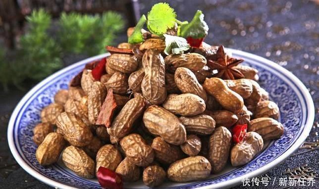 忠告煮花生别再放此物,吃了就是没病找病,为健康了解下