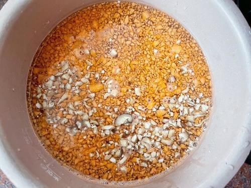 宝宝粥这样做，香甜可口，不加盐不加任何调味料，营养均衡很健康