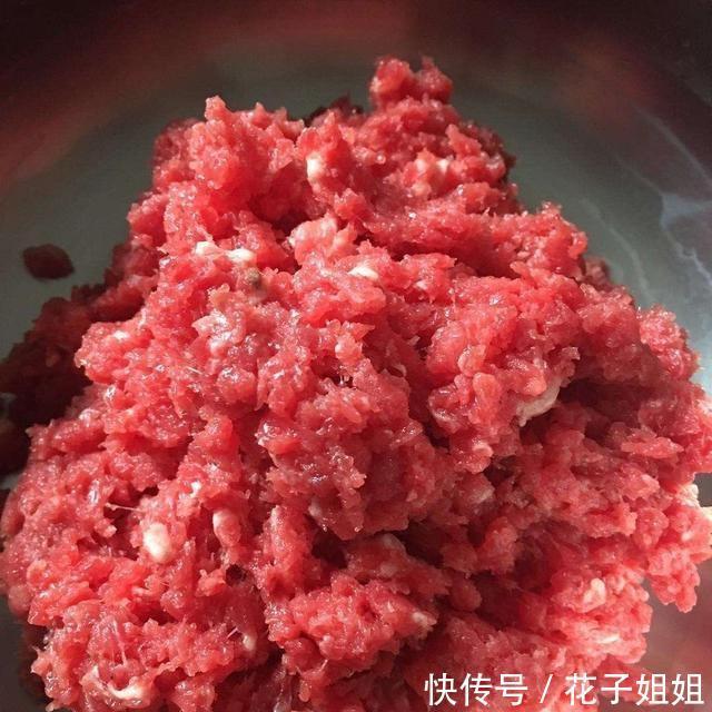  好吃|为什么麦当劳的牛肉汉堡这么好吃让我教你如何使美味变得简单