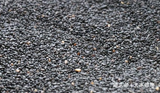 炒制|88岁奶奶头发乌黑,精神饱满,公开她的自用方!学会大家都健康!