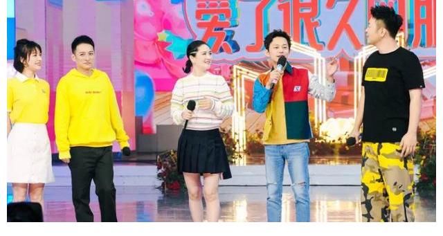 快乐家族全员停工？何炅新节目被顶替，疑似芒果禁止主持人接私活