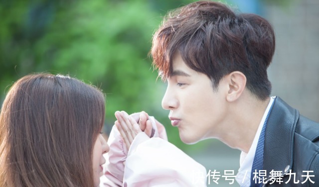 许诩|《蜜汁炖鱿鱼》热度渐退,丁墨再创男神新作,东方卫视率先抢下