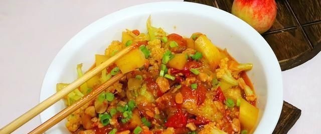 午饭我用它代餐,一个月下来,腰身细了,赘肉没了,好吃又顶饱