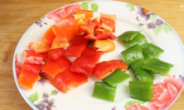 鸡蛋液|洋葱这么吃,血管不堵不得病,三高不近身,一辈子不受血栓困扰