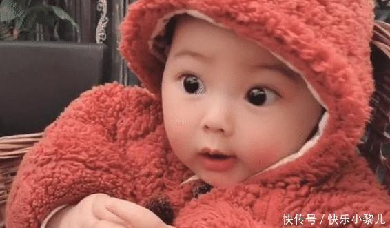 麻将馆|“背篓舅舅”走红,带娃搓麻将两不误!网友:孩子你缺不缺舅妈?