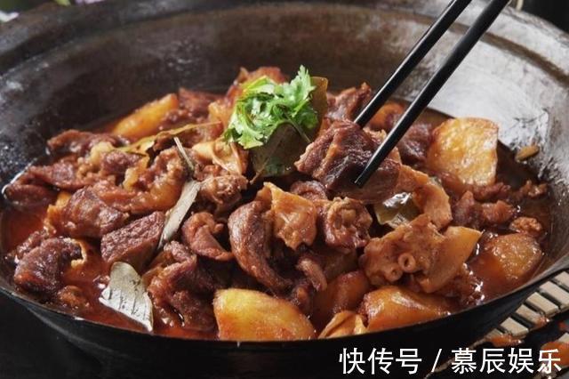 炖肉时最忌放“此物”，10人8个错用“它”，难怪肉不香还很臭！
