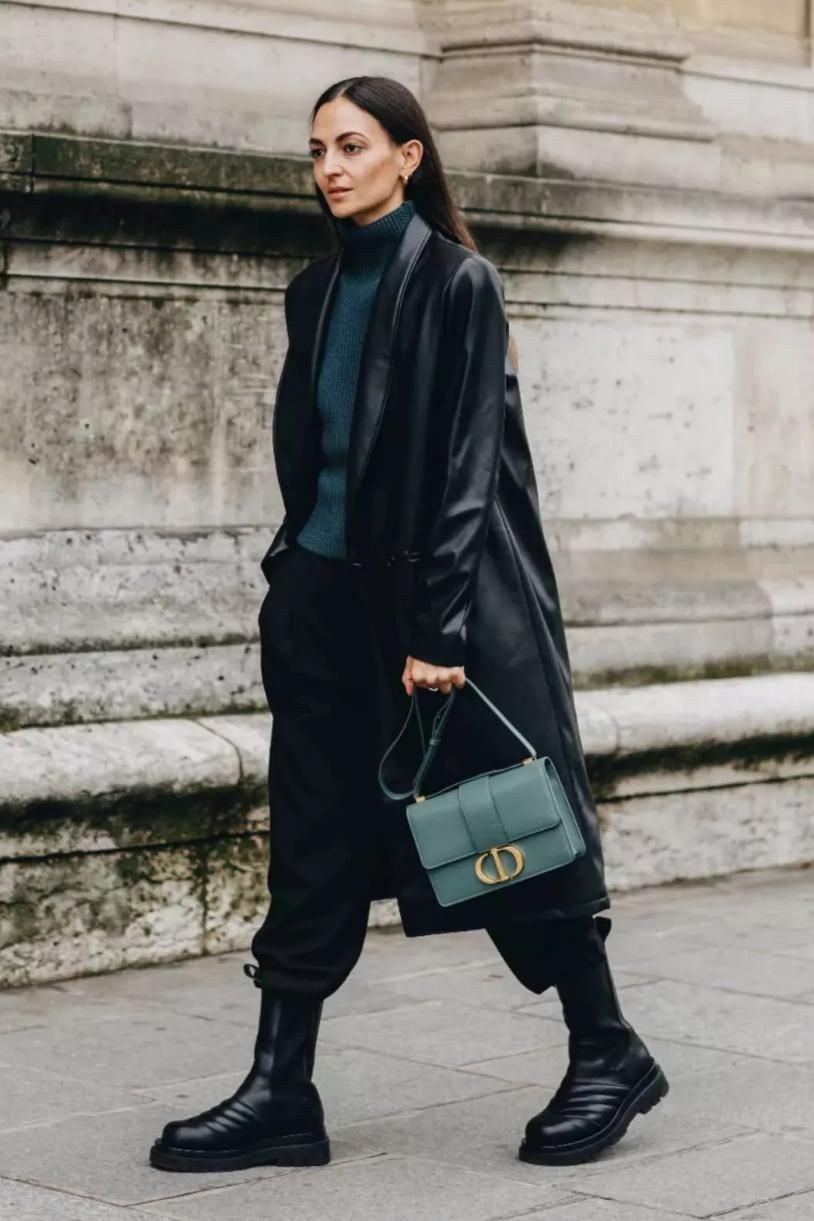  流行|“马丁靴”失宠了？“大衣＋这双鞋”正流行，时髦又显高！