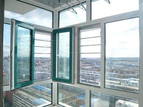 等着我|纱窗清洁很麻烦,其实需要对症下药,轻松把灰尘弄干净,真干净