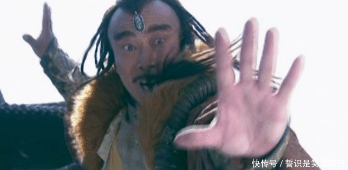 金庸笔下最蠢的2位高手,不学自家顶尖武学,跑去偷学别派烂武功!