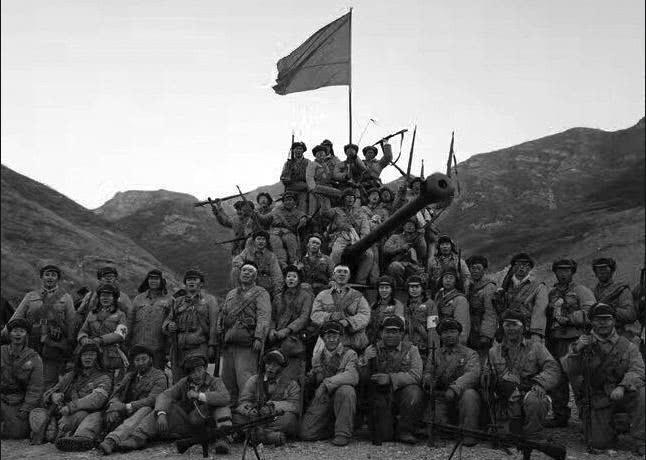 叔侄|1955年授衔时,有三人是爷叔侄关系,都被授予什么军衔?