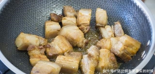 正月十五元宵节,家宴菜单已备好,5荤4素1汤上一桌,十全十美