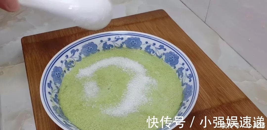 白糖|3勺白糖, 1斤面粉, 不用和面, 做出来最好吃的发糕, 边吃边流口水