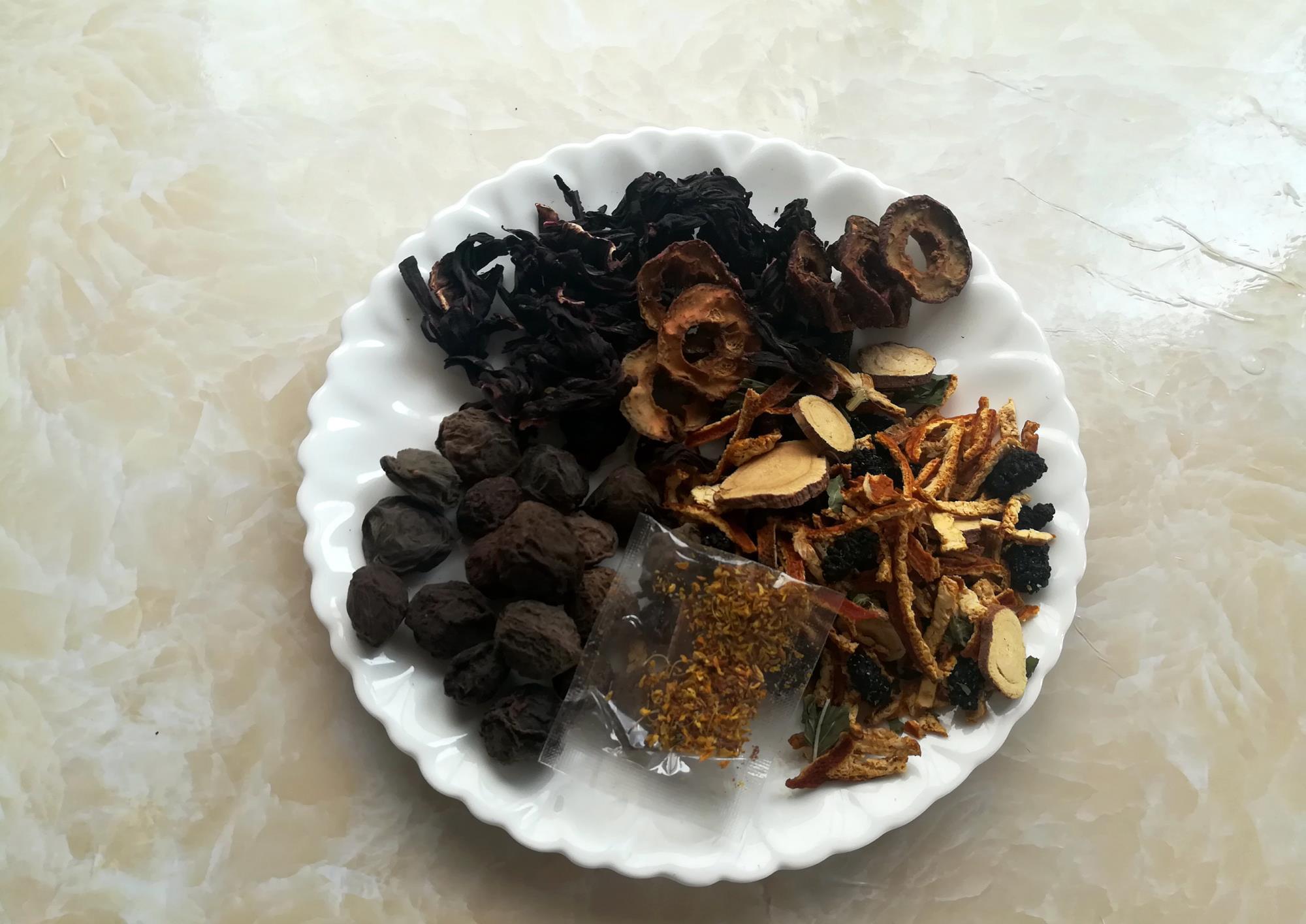 冰糖|三伏天,喝奶茶不如喝它,酸甜开胃去暑气,5元煮1锅,全家都适合
