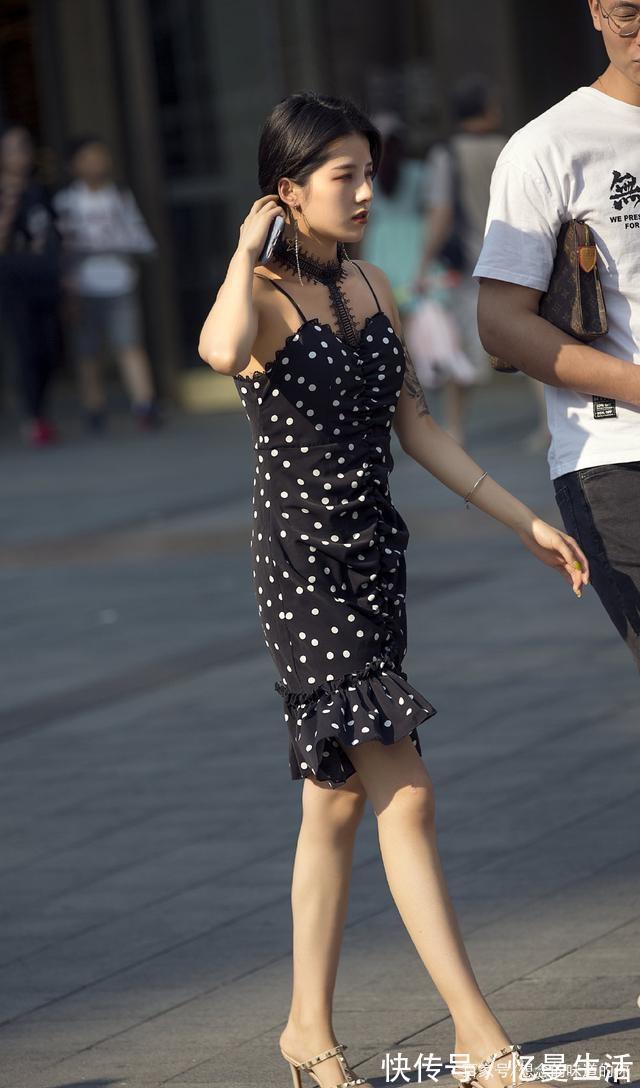 魅惑|连衣裙洋溢着时尚休闲感,凸显国际范,增添几分魅惑