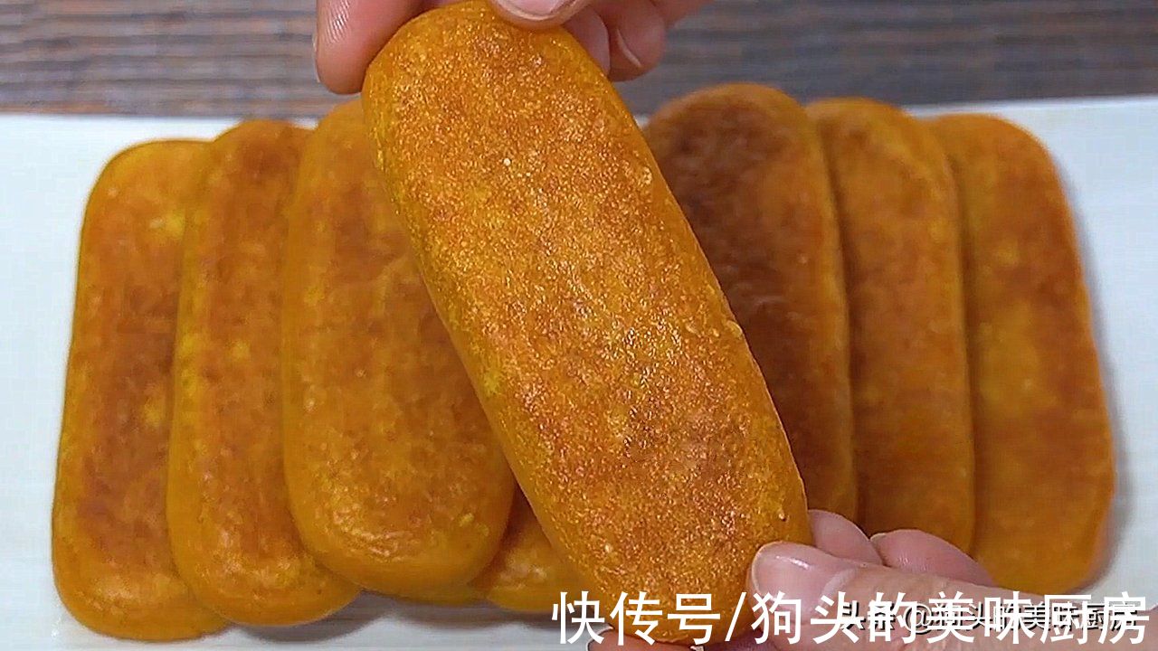 南瓜这样做太好吃了,不放一滴水,香甜软糯不粘牙,孩子抢着吃