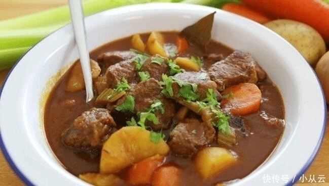 塞牙|牛肉炖的软烂不塞牙,高压锅做不到,关键放一勺“它”,保证错不了