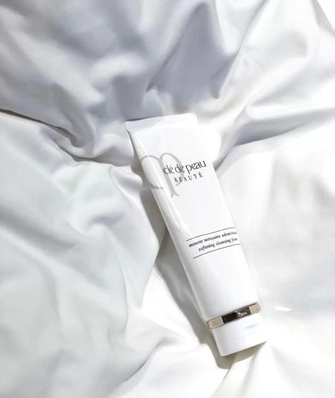 公认好用的5款洗面奶，香奈儿温和水润，海蓝之谜敏感肌也适合