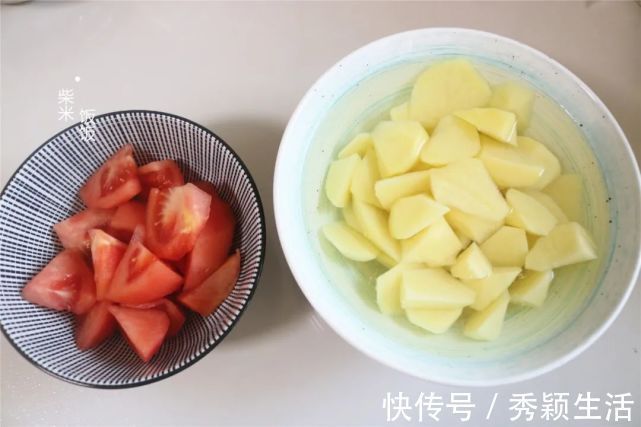 西红柿|牛肉怎么做好吃？加这两种食材一起炖，做法没难度，一准好吃