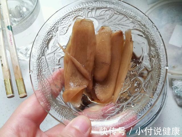 秋季|吃“醋泡姜”可以治病？长期食用醋泡生姜的人，身体咋样了？