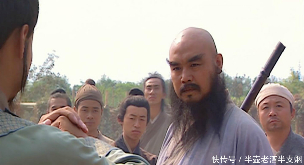 出土文物|出土文物为证:铁匠把鲁智深忽悠了,混铁禅杖比关羽的青龙刀还重