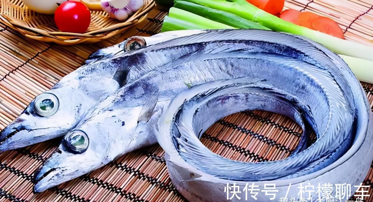 油炸带鱼|买带鱼，黑眼睛和黄眼睛区别大；牢记3买2不买，带鱼鲜嫩又解馋