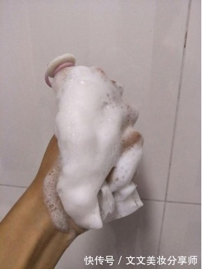 氨基酸洗面奶|2021洗面奶推荐榜单:半年度合集,好用平价氨基酸洗面奶竟是它!