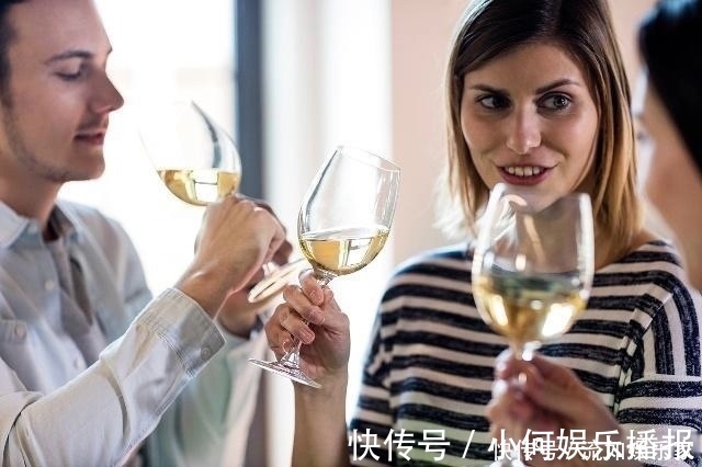 戒酒|每天喝二两白酒的人和滴酒不沾的人,哪种益于长寿多数人搞错了