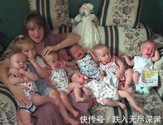 妈妈|当年美国妈妈不顾医生劝阻,非要冒险生下7胞胎,如今怎样了?