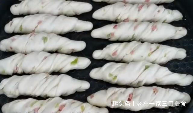 花卷|花卷新做法,有菜有肉,比包子简单,比饺子还香,一口一个,好吃