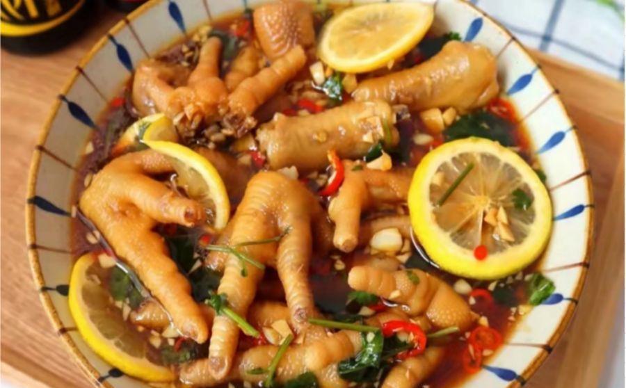 大雪过后吃此道菜，做法特简单，酸辣入味，解馋开胃，越吃越过瘾