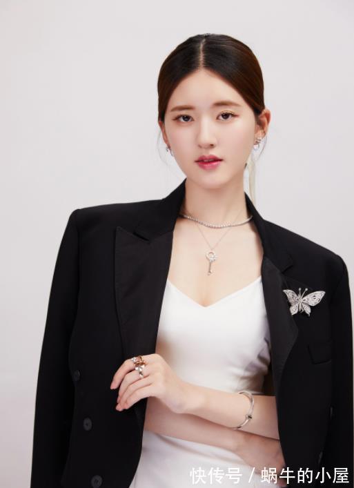 小学生式|赵露思加盟《拜托了冰箱》，互动汪苏泷超甜，小学生式拌嘴成焦点