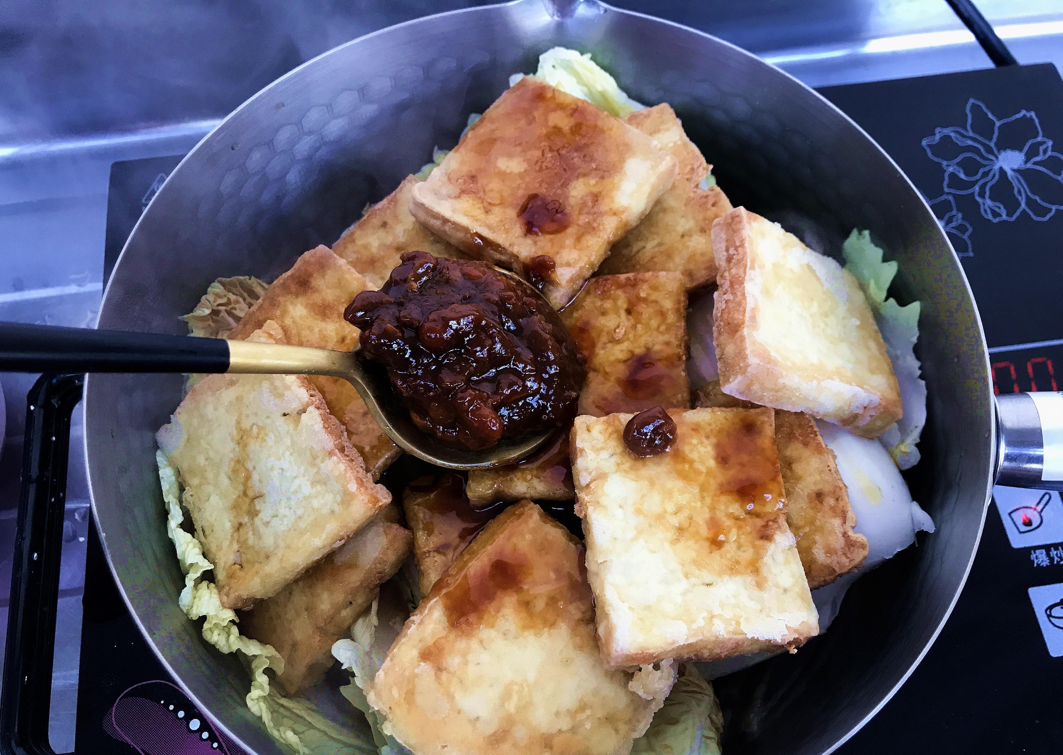焖豆腐|白菜豆腐的神仙吃法，不放一滴油，扔进锅里炖一炖就出锅太香了