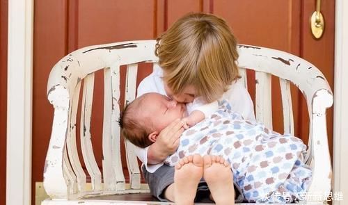 肠胃炎|有种“不科学”叫开水烫奶瓶,父母图省事,苦的却是小宝贝