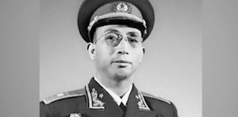 妻子|新婚妻子遭恶少强占,20年后成为将军衣锦还乡,恶少吓得上吊