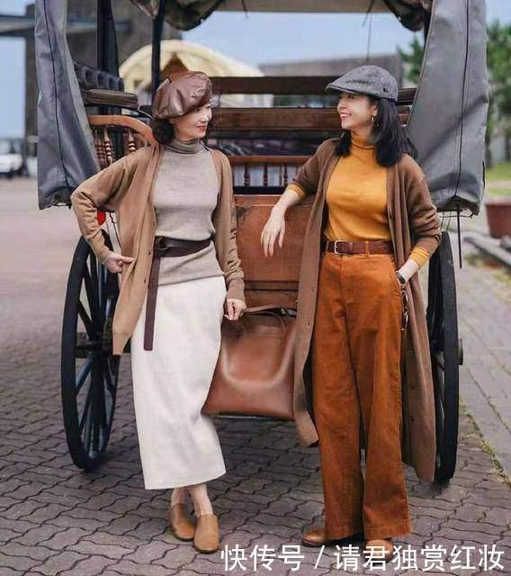 减龄 60岁阿姨比三木妈妈还时髦,“无龄感”穿搭减龄又洋气,值得借鉴