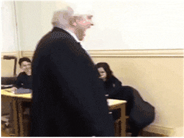 |搞笑GIF：你永远都猜不到 睡着后损友会对你做什么