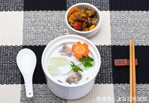 提醒中老年人群五种不健康的食物,再喜欢吃也尽量少碰