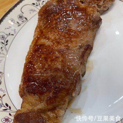 做法|大于七分接近全熟的西冷牛排做法