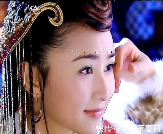 星史&聊斋故事:他母亲临产时,一老翁慌张跑进室内,向她租借一间屋子