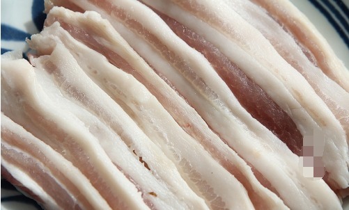 宴客|五花肉这样吃,瞬间高大上,十几分钟就做好,宴客绝对撑场面!