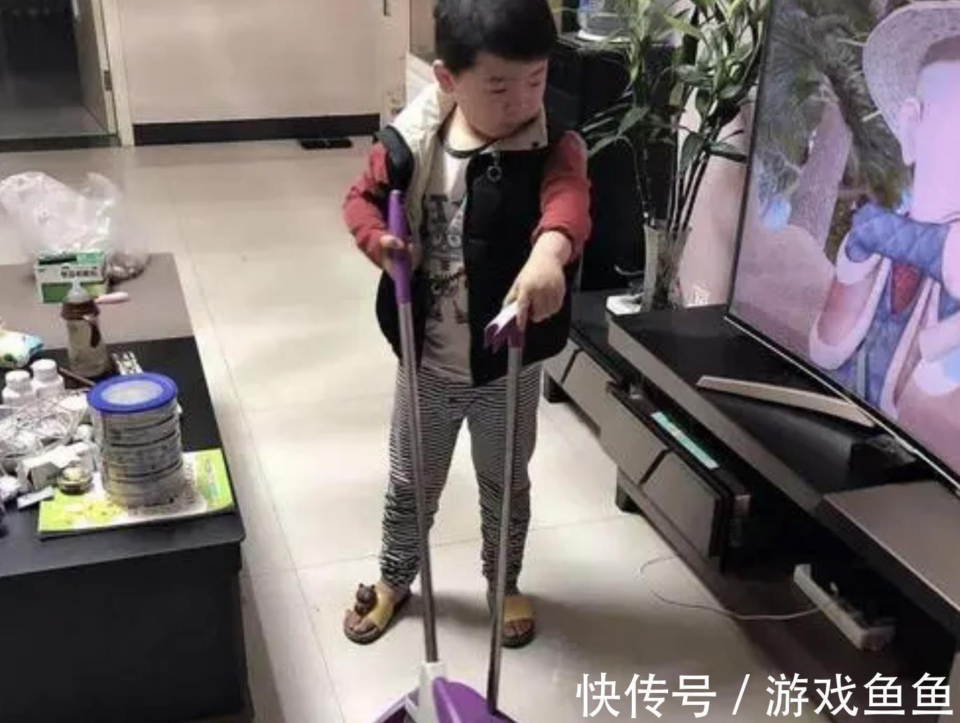 宝妈|二胎宝妈坐月子,五岁大儿子成“苦力”,一句话让爸爸无地自容