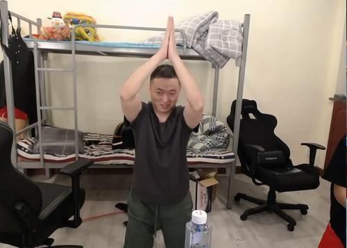 藥水|藥水哥這次丟大臉了！遭向佐霸氣回應后秒慫，道歉竟還上熱搜？