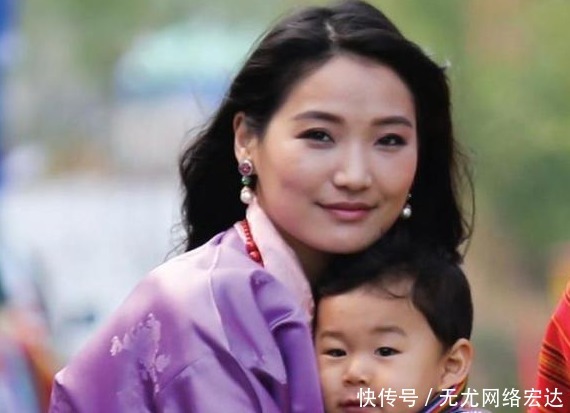 民族|29岁不丹王后泯然众人,现代造型又土又村,离开民族装仙气全无