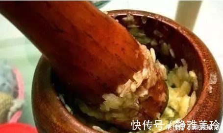 家中养花,这5毛钱的小东西别乱丢,能让花蹿到2米高,你知道了吗