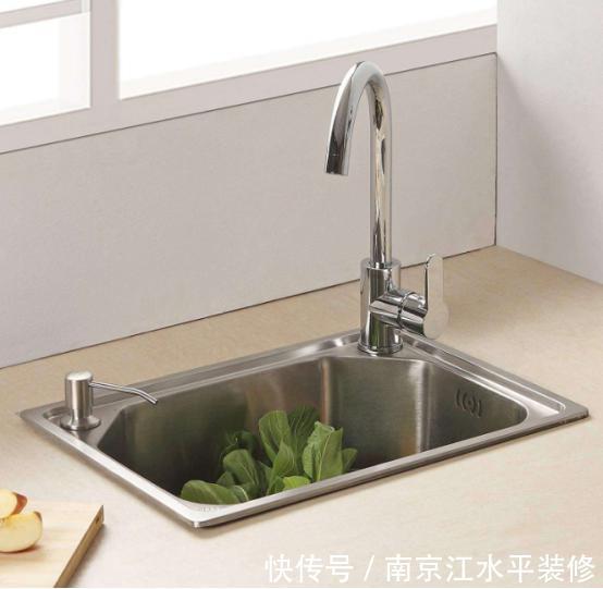 厨房台盆选单槽还是双槽的好?别再纠结了,教你如何正确选择
