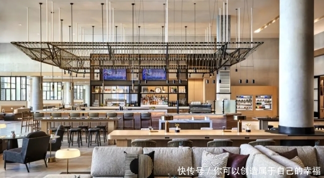 低薪|喜来登变了,这个80岁的老品牌要走“wework”风?