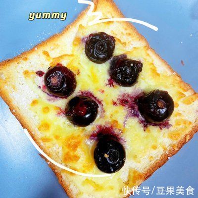 舌尖上的中国，蓝莓芝士吐司能占一席之地