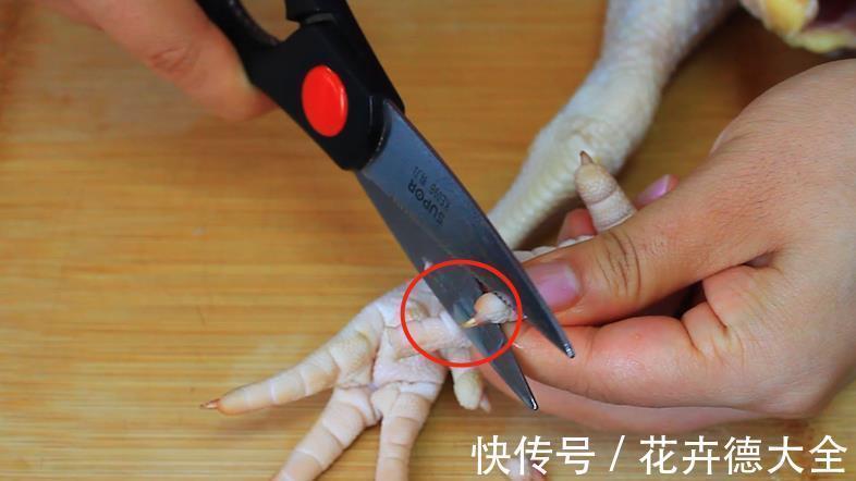 屁股|30年养鸡大户告诉你,鸡身上6个部位别吃,没有营养还危害健康