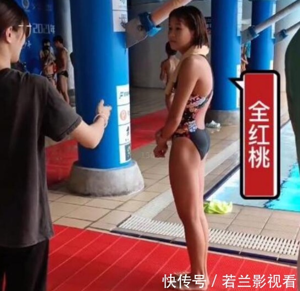 全进鹏|全红婵三姐弟罕见聚餐!红姐笑容满满,10岁弟弟全进鹏安静猛吃肉